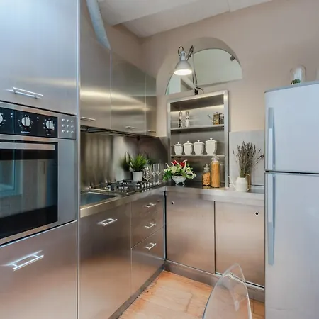 Elegant Retreat In The Heart Of *